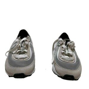 Nike‎ Waffle One Size 2.5y Summit White Sneakers Boys DC0481-100